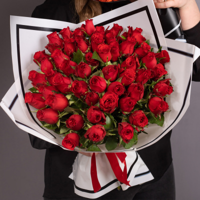 Букет из 51 краснойх розы Кения 28448-Кр