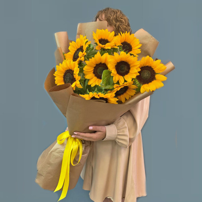 Букет из 9 Подсолнухов 35834