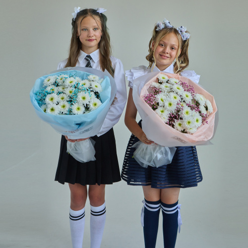 Букет с хризантемой и гипсофилой РОЗОВЫЙ N 84572-Р